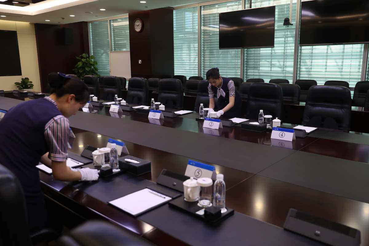精準布局，貼心服務 高端會議擺臺與現場服務全攻略